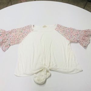 Hopely Ruffled Sleeves Top L